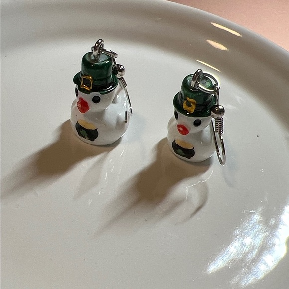 Saint Patrick’s day lucky duck earrings - Picture 4 of 5